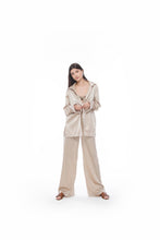 Load image into Gallery viewer, Calí shirt
